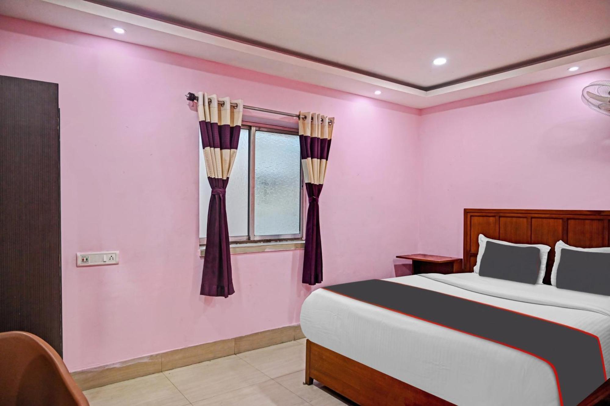 Hotel O Adhikary Guest House Inn Kolkata